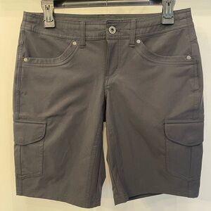 Kuhl Women’s Size 4 Cargo Charcoal Hiking Shorts Excellent Used Condition